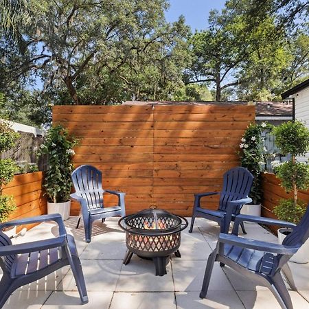 Treehouse Is A Quaint 2 Bedroom In An Up-And-Coming Part Of Town, Pet Friendly With Fenced Yard And Lounge Area That Is Close To Downtown Tampa Zewnętrze zdjęcie