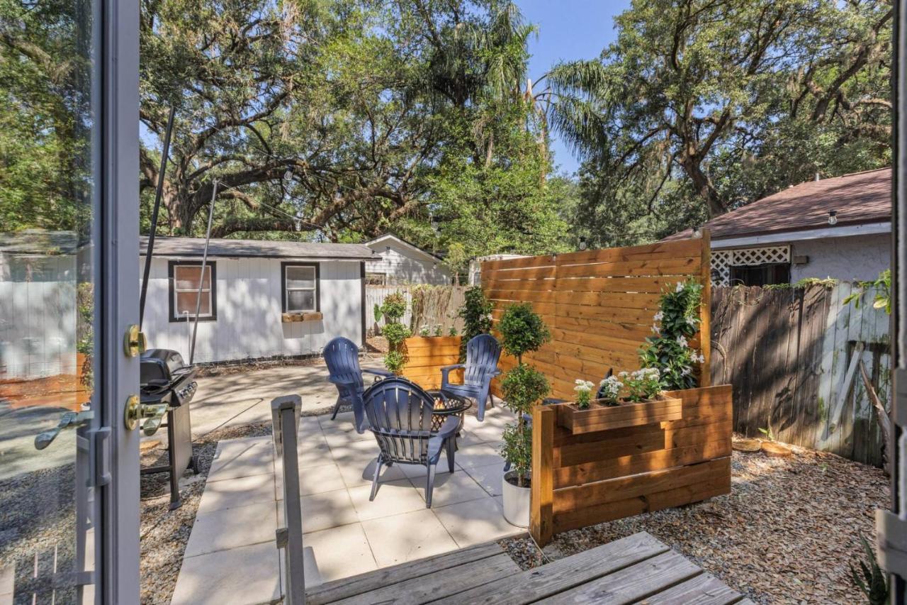 Treehouse Is A Quaint 2 Bedroom In An Up-And-Coming Part Of Town, Pet Friendly With Fenced Yard And Lounge Area That Is Close To Downtown Tampa Zewnętrze zdjęcie