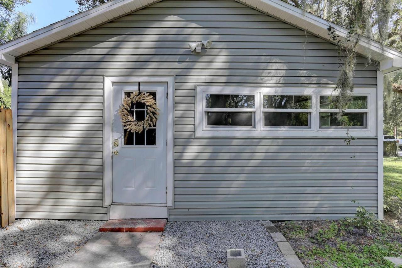 Treehouse Is A Quaint 2 Bedroom In An Up-And-Coming Part Of Town, Pet Friendly With Fenced Yard And Lounge Area That Is Close To Downtown Tampa Zewnętrze zdjęcie